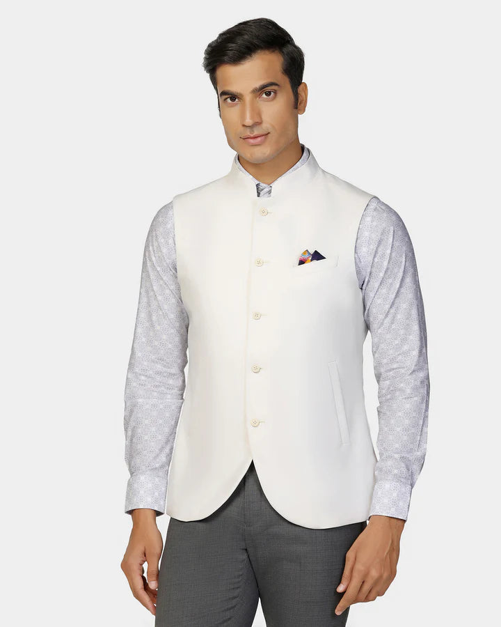 TechPro Bandhgala Formal White Solid Waistcoat - Travalo